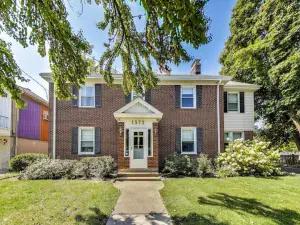 1142 Morningside Drive Elgin IL 60123 MLS #MRD12417450 54 broker reciprocity