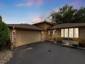 17132 Walter Street Lansing IL 60438 MLS #MRD12503645 56 broker reciprocity