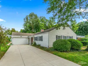 711 Cadillac Drive Wheaton IL 60187 MLS #MRD12496819 64 broker reciprocity