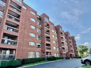 7061 N Kedzie Avenue #706 Chicago IL 60645 MLS #MRD12455903 58 broker reciprocity