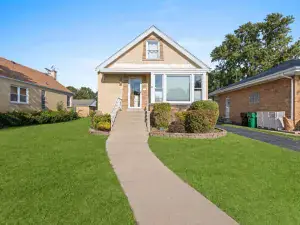 835 S Wisconsin Avenue Villa Park IL 60181 MLS #MRD12500021 58 broker reciprocity