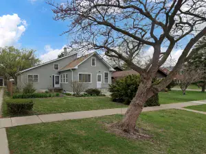 3811 N Park Street Westmont IL 60559 MLS #MRD12437153 52 broker reciprocity