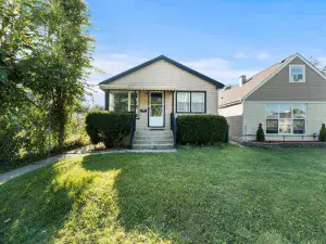 4214 Ahlstrand Drive #-4214 Rockford IL 61101 MLS #MRD12198415 62 broker reciprocity
