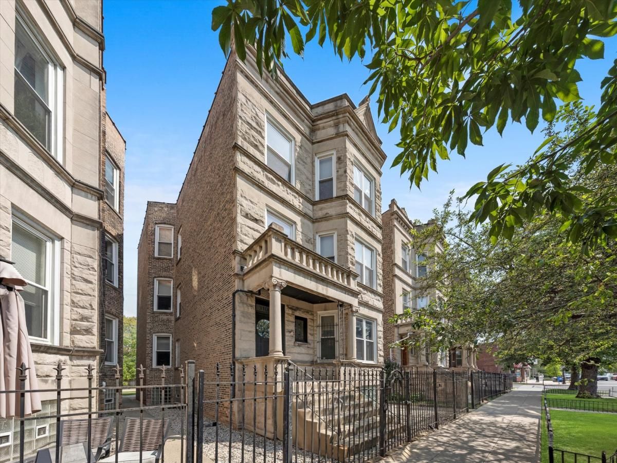 3106 W Fullerton Avenue Chicago IL 60647 MLS #MRD12478688 41 MLS #MRD12478688 image #0
