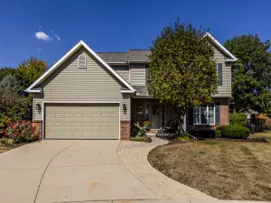 63 Brookshire Green Bloomington IL 61704 MLS #MRD12496718 62 broker reciprocity