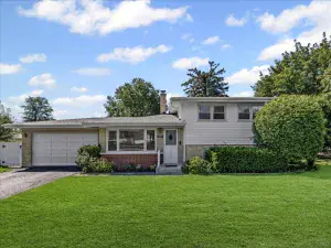 940 Tanglewood Drive Wheeling IL 60090 MLS #MRD12428963 62 broker reciprocity