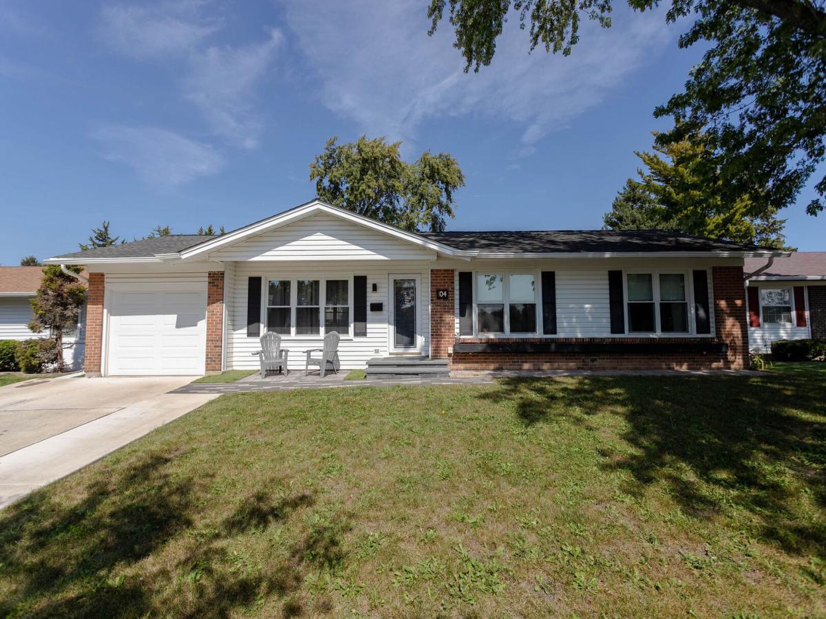 104 Parkchester Road Elk Grove Village IL 60007 MLS #MRD12479705 45 MLS #MRD12479705 image #0