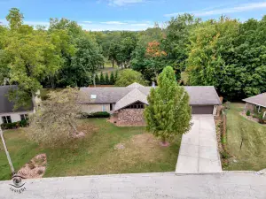 360 Karen Drive Bourbonnais IL 60914 MLS #MRD12450000 50 broker reciprocity