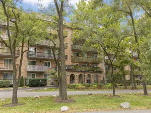 543 Burlington Avenue #112E Downers Grove IL 60515 MLS #MRD12482684 70 broker reciprocity