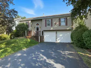 368 Copper Canyon Trail Cary IL 60013 MLS #MRD12499139 54 broker reciprocity
