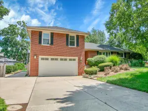 284 E Jefferson Street Bensenville IL 60106 MLS #MRD12503603 48 broker reciprocity