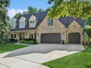 607 Bourbon Lane Naperville IL 60565 MLS #MRD12458200 62 broker reciprocity