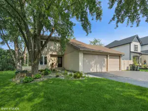 1130 N Thatcher Lane Addison IL 60101 MLS #MRD12461604 62 broker reciprocity