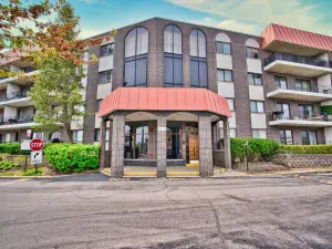 2601 W Foster Avenue #3S Chicago IL 60625 MLS #MRD12491673 56 broker reciprocity