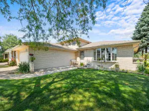 6066 Forestview Drive Oak Forest IL 60452 MLS #MRD12492407 48 broker reciprocity