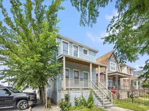 5741 N Washtenaw Avenue #1 Chicago IL 60659 MLS #MRD12502087 46 broker reciprocity