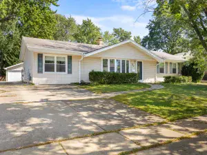 640 Rodenburg Road Roselle IL 60172 MLS #MRD12478062 60 broker reciprocity