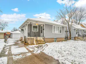 2528 Cochran Street Blue Island IL 60406 MLS #MRD12484043 52 broker reciprocity