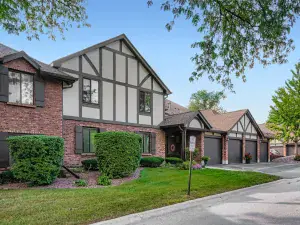 11130 Northwest Road #E Palos Hills IL 60465 MLS #MRD12494892 62 broker reciprocity