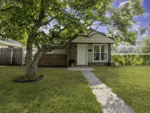1341 Gordon Avenue Calumet City IL 60409 MLS #MRD12441547 48 broker reciprocity