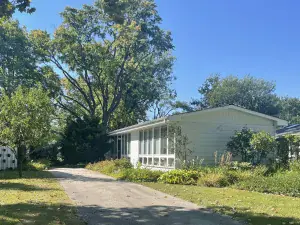 512 N Emroy Avenue Elmhurst IL 60126 MLS #MRD12459943 46 broker reciprocity