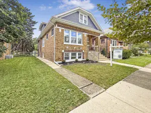 4530 S Woodlawn Avenue #101 Chicago IL 60653 MLS #MRD12488060 60 broker reciprocity