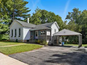 619 Squires Avenue Dixon IL 61021 MLS #MRD12467339 42 broker reciprocity