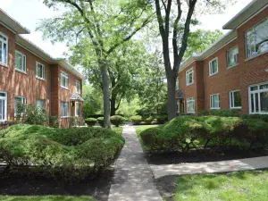 142 Lincoln Oaks Drive #1008 Willowbrook IL 60527 MLS #MRD12499228 56 broker reciprocity