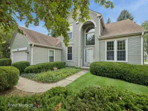 6102 Scott Lane Crystal Lake IL 60014 MLS #MRD12469042 50 broker reciprocity