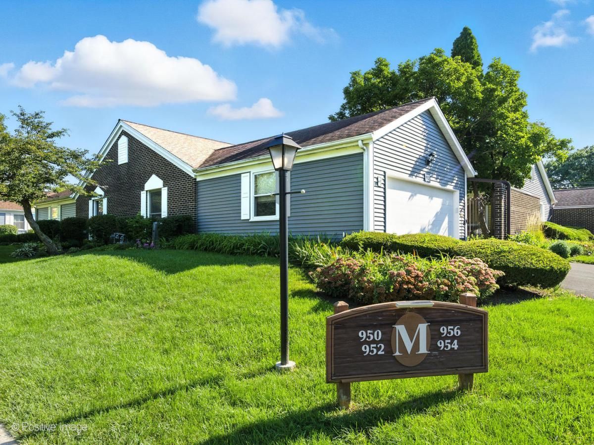 952 Dartmouth Drive Wheaton IL 60189 MLS #MRD12480959 45 MLS #MRD12480959 image #0