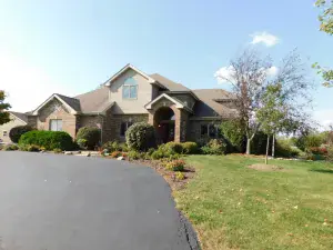 17343 S Sprucewood Drive Lockport IL 60441 MLS #MRD12496197 60 broker reciprocity