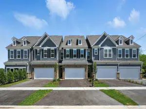 343 Danbury Drive Naperville IL 60565 MLS #MRD12503122 50 broker reciprocity