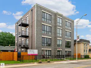 1241 N MILWAUKEE Avenue #504 Chicago IL 60622 MLS #MRD12504496 58 broker reciprocity
