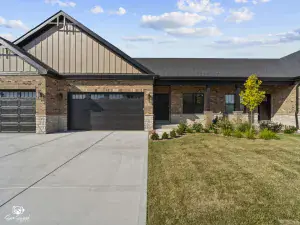 1306 Dancing Bear Lane Elgin IL 60120 MLS #MRD12487544 48 broker reciprocity