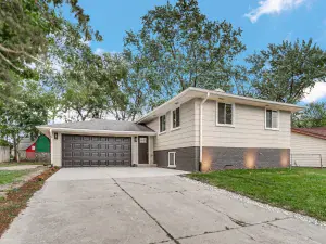6938 Meadowbrook Lane Hanover Park IL 60133 MLS #MRD12502536 58 broker reciprocity