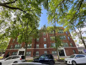3603 W Ainslie Street #1 Chicago IL 60625 MLS #MRD12495565 52 broker reciprocity
