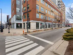 2507 Windward Boulevard #2507 Champaign IL 61821 MLS #MRD12457550 52 broker reciprocity