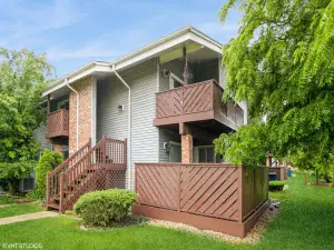 14969 S willowcrest Drive #17 Midlothian IL 60445 MLS #MRD12500465 64 broker reciprocity