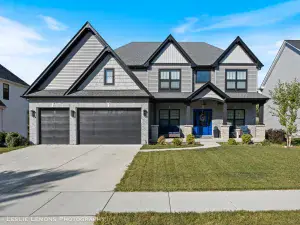 2319 Hirsch Drive Oswego IL 60543 MLS #MRD12462502 46 broker reciprocity