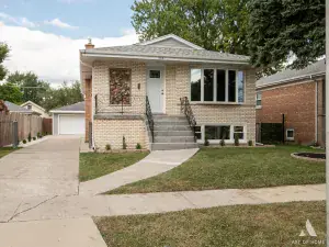 3316 N Natchez Avenue Chicago IL 60634 MLS #MRD12467629 52 broker reciprocity