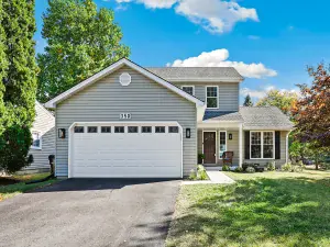 2S030 ESSEX Lane Warrenville IL 60555 MLS #MRD12483623 52 broker reciprocity