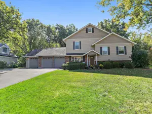 2160 Cumberland Parkway Algonquin IL 60102 MLS #MRD12501504 48 broker reciprocity