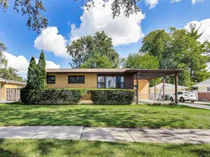 1060 Warwick Lane Elk Grove Village IL 60007 MLS #MRD12430935 56 broker reciprocity