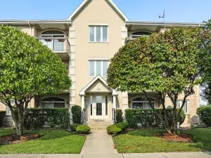 7100 99th Street #204 Chicago Ridge IL 60415 MLS #MRD12494153 50 broker reciprocity