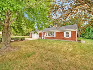 17 Blackhawk Street Aurora IL 60506 MLS #MRD12503671 64 broker reciprocity