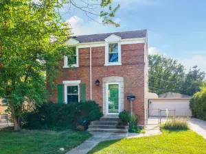 1128 Marshall Avenue Bellwood IL 60104 MLS #MRD12090612 52 broker reciprocity