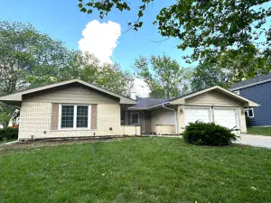 1045 Palace Street Aurora IL 60506 MLS #MRD12453461 58 broker reciprocity