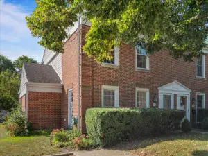 8425 Callie Avenue Morton Grove IL 60053 MLS #MRD12492980 52 broker reciprocity