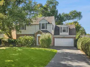 1017 Tartan Court Wheaton IL 60187 MLS #MRD12490173 50 broker reciprocity