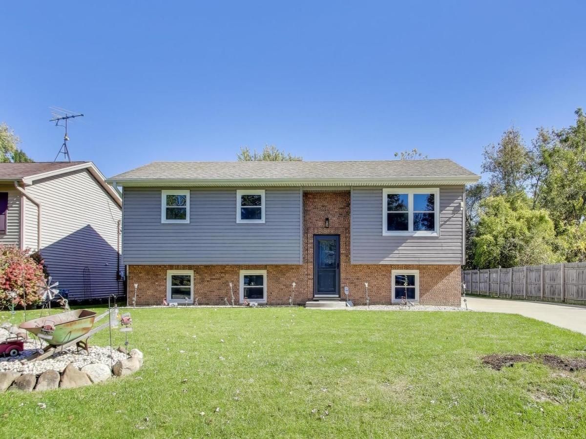 38127 N NorthShore Avenue Beach Park IL 60087 MLS #MRD12483902 45 MLS #MRD12483902 image #0